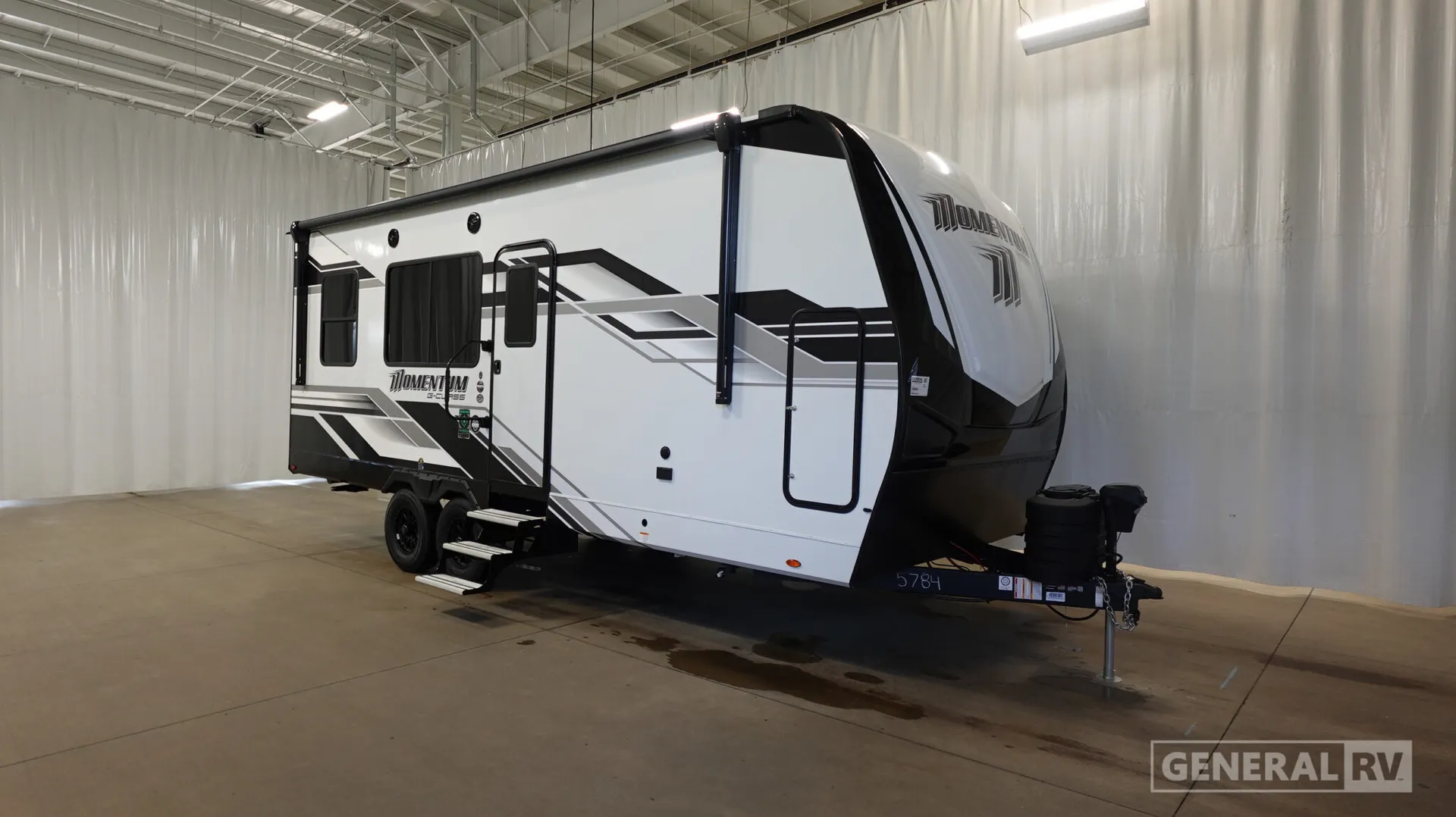 2027 Grand Design Momentum G-Class 21G - Photo 2