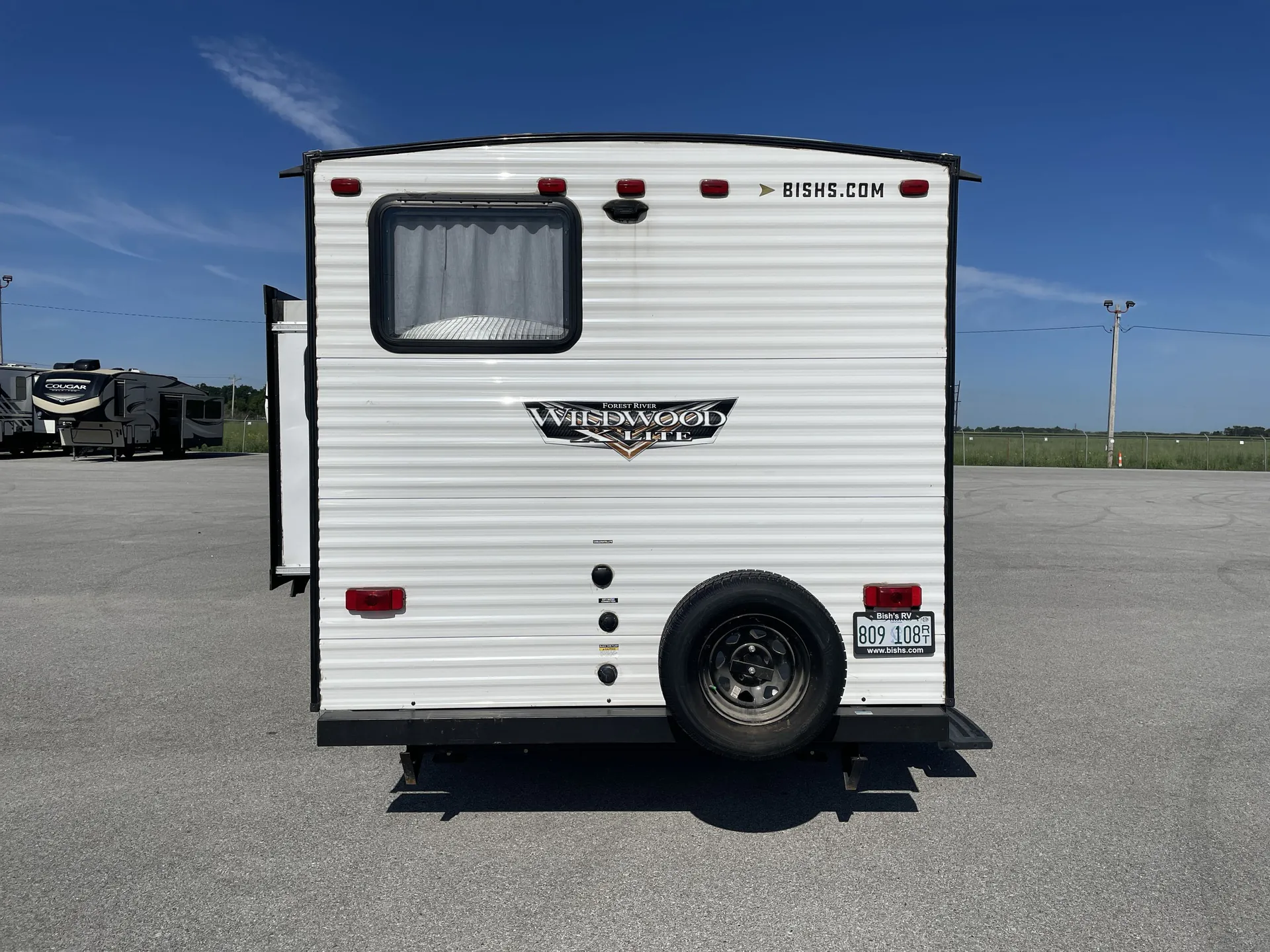2022 Forest River Wildwood 263BHXL — backside