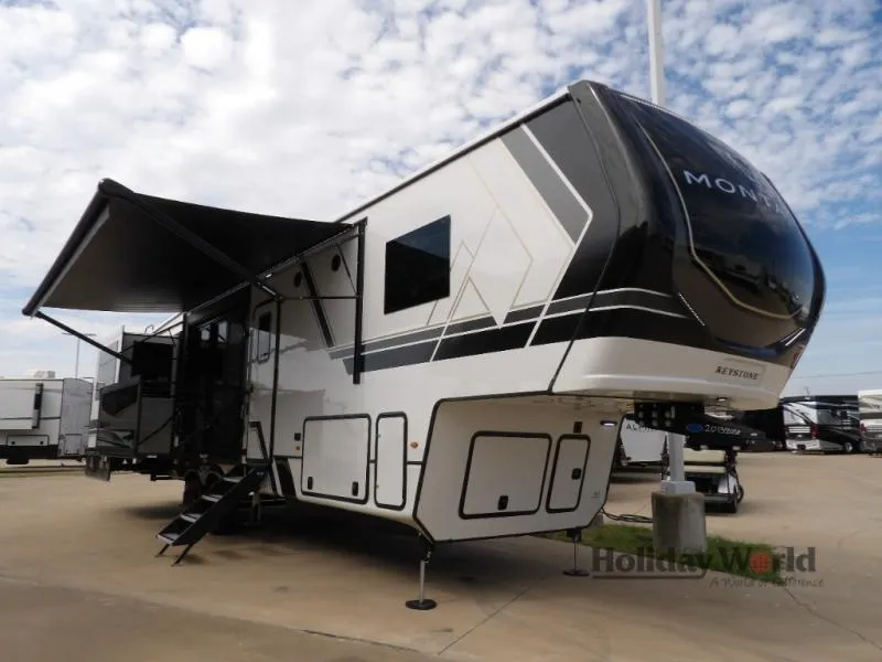 2026 Keystone Montana 3532SP - Photo 3