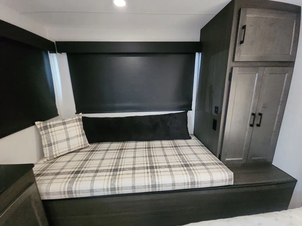 2026 Venture RV Stratus SR282VFD, Photos photo 28