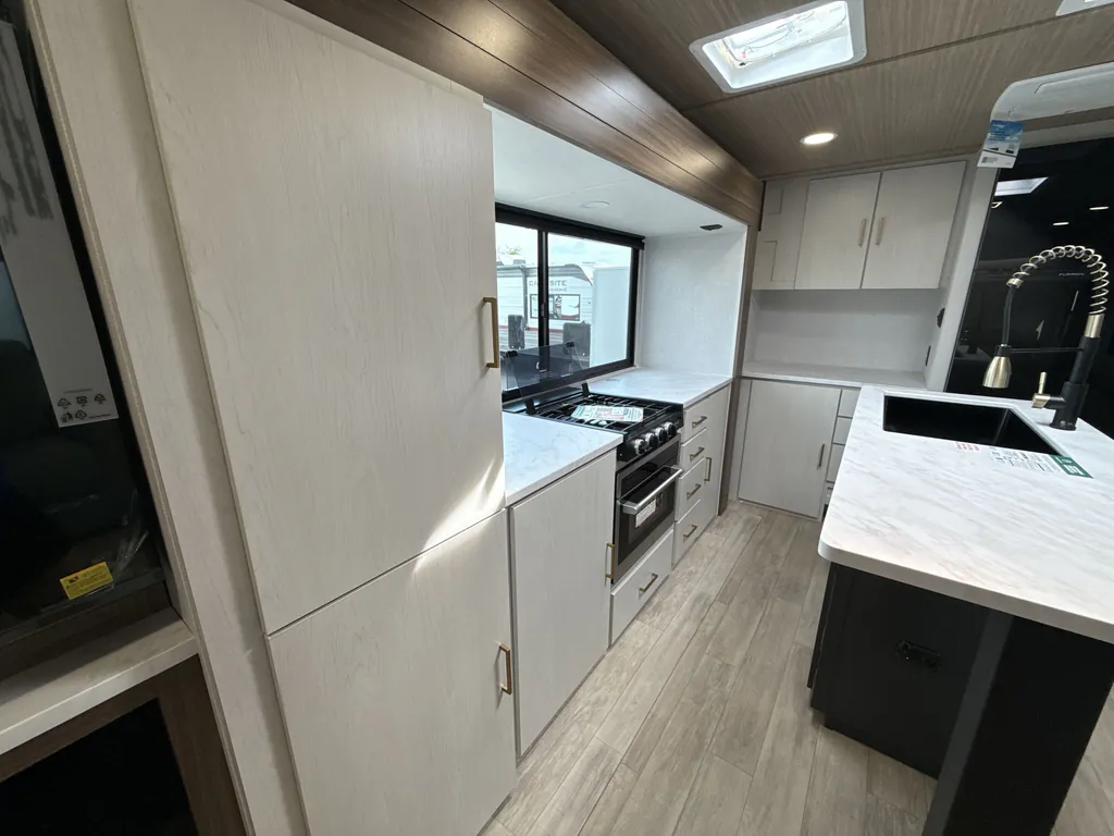 2026 Forest River Vibe 3400XL, Photos photo 10