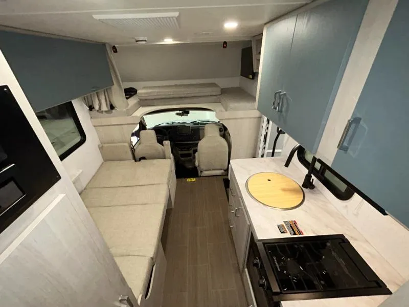 2027 Winnebago Sunflyer 22RS - Photo 4