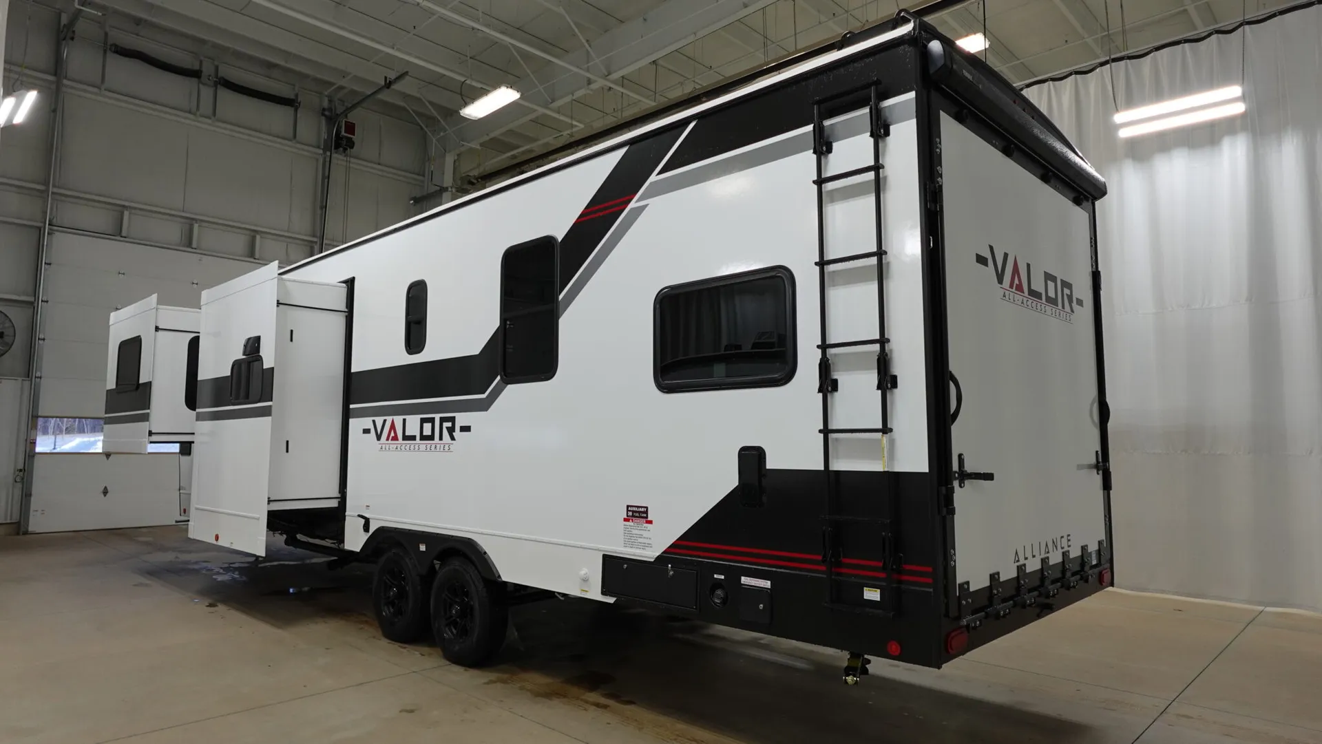 2026 Alliance RV Valor All-Access 32T13 - Photo 4