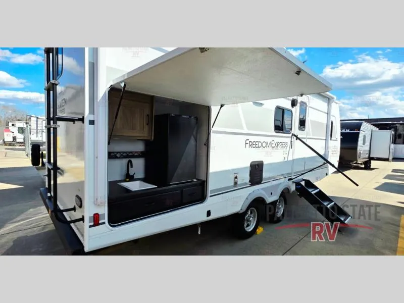 2026 Coachmen Freedom Express Ultra Lite 252RBS - Photo 4