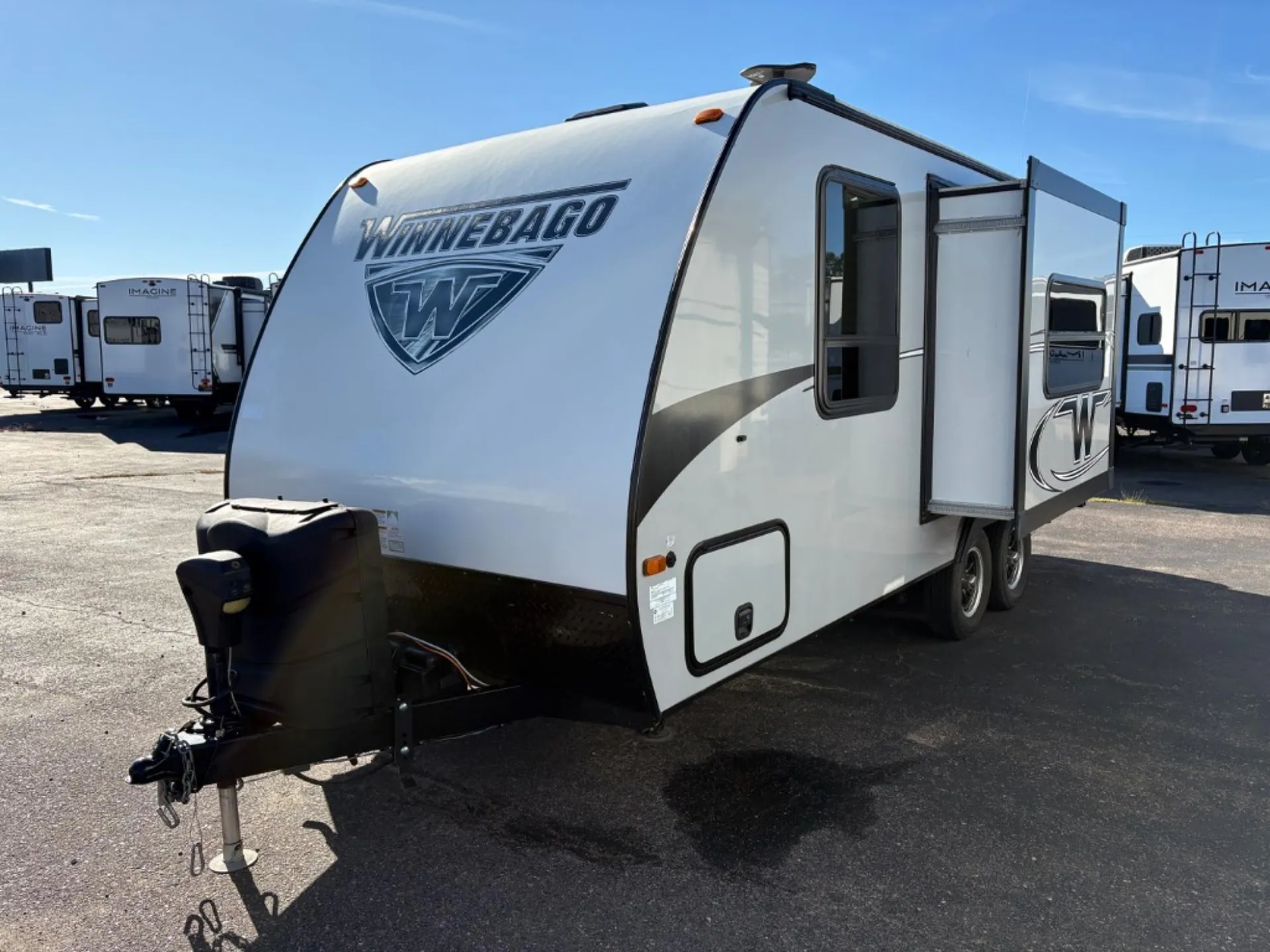 2019 Winnebago Micro Minnie 2106FBS - Photo 4