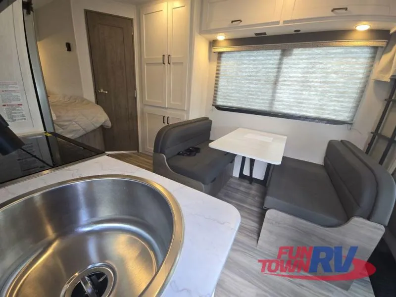 2025 Gulf Stream RV Yellowstone 6237LE - Photo 3