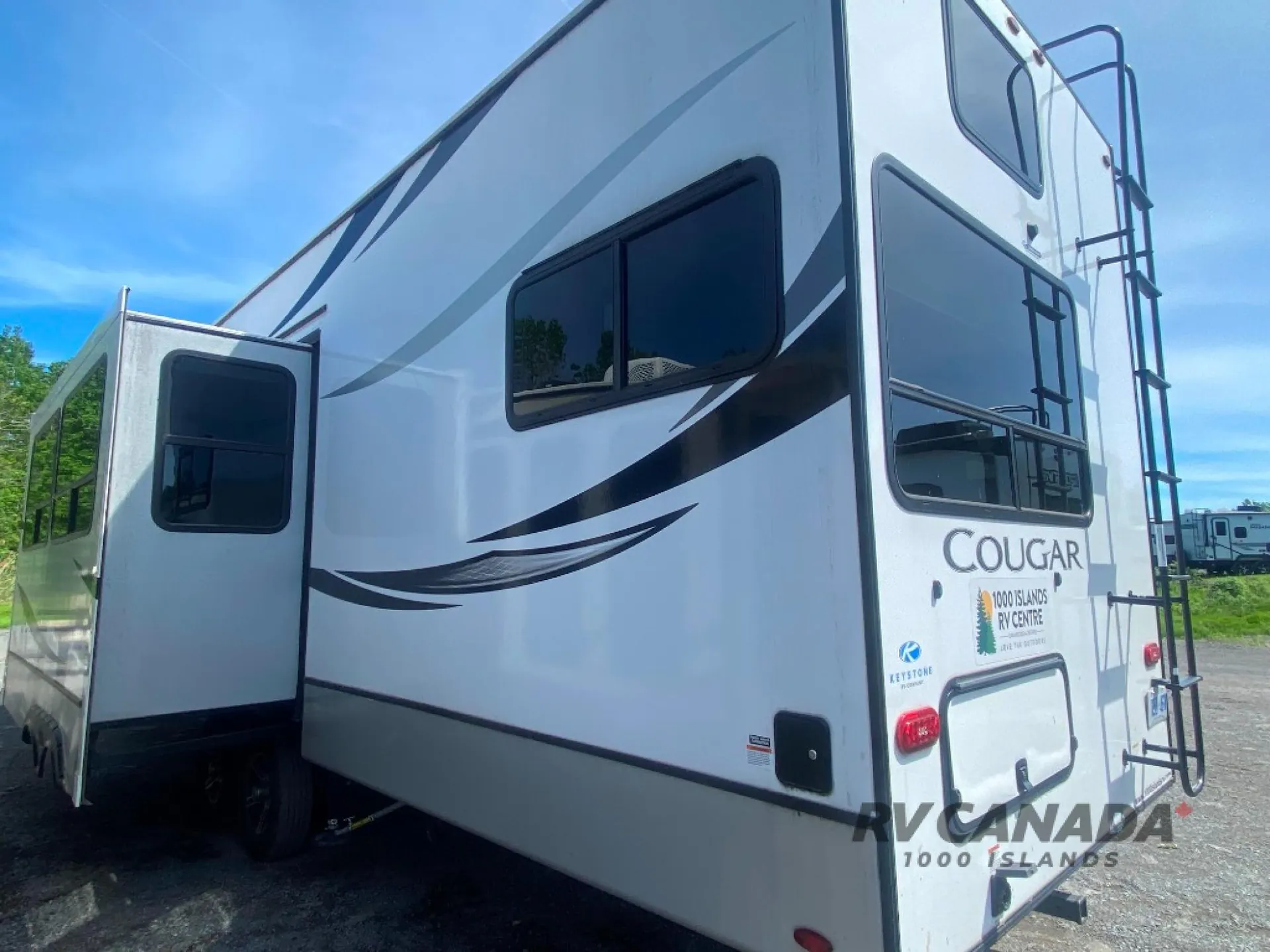 2022 Keystone Cougar 364BHL - Photo 3