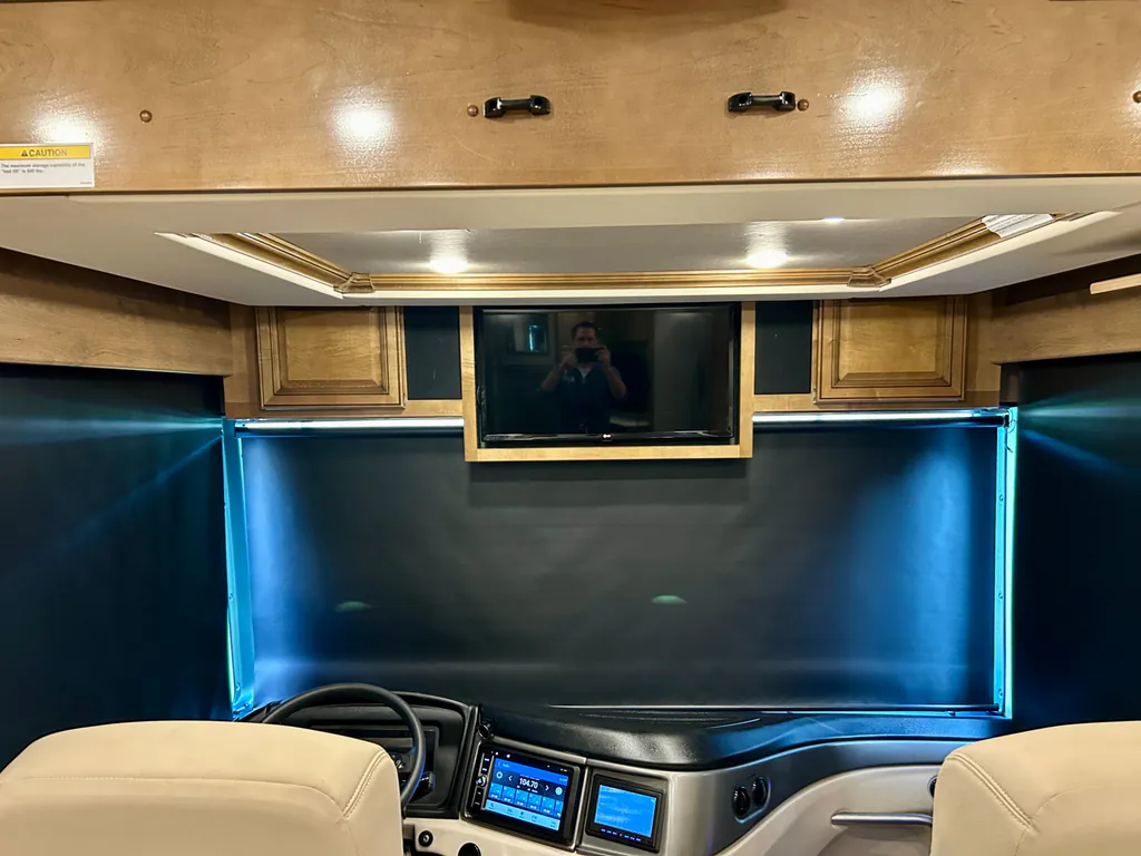 2020 Fleetwood Pace Arrow LXE 38K, Photos photo 44