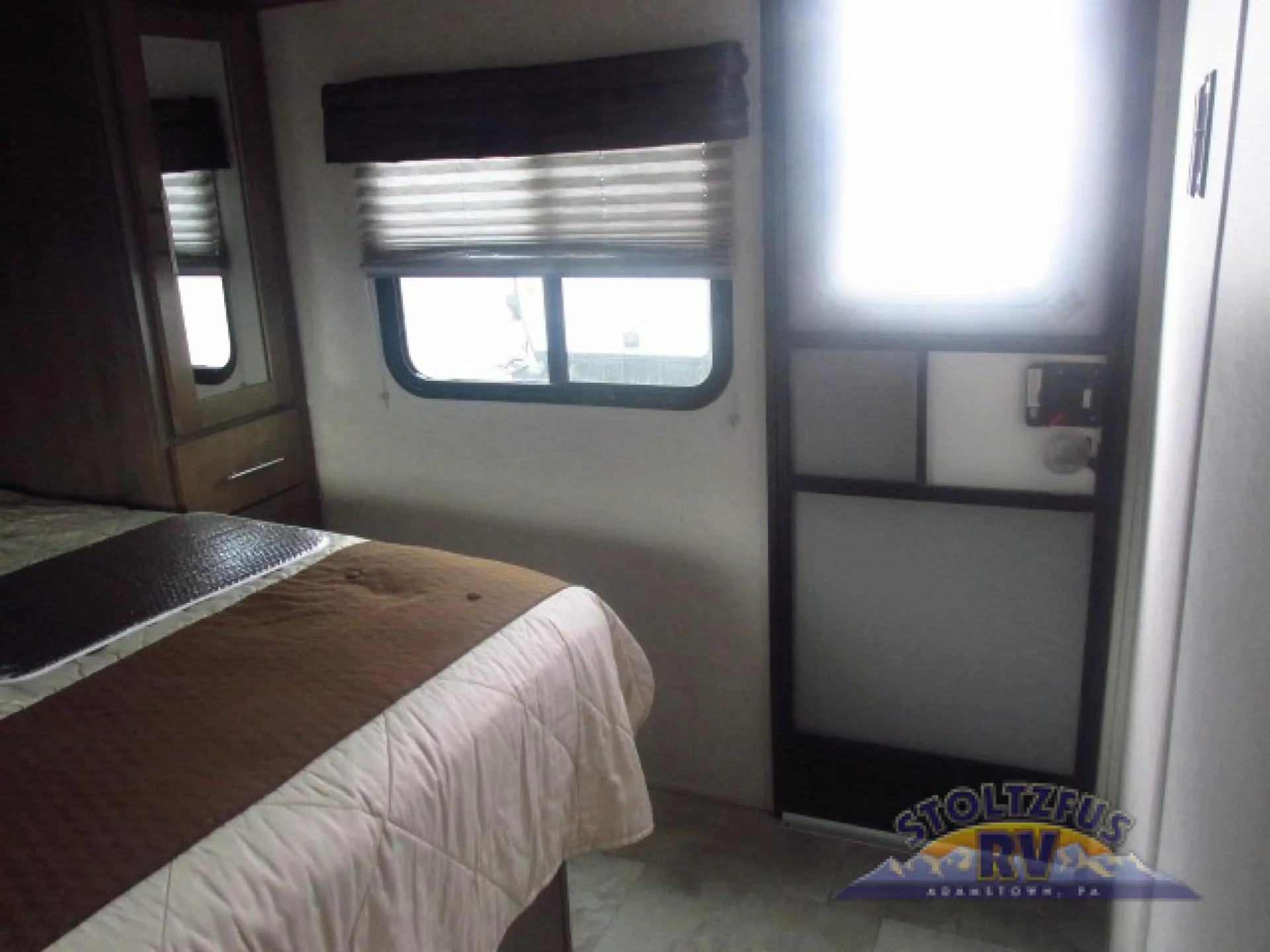 2017 Forest River Surveyor 264RKS — Photo 6
