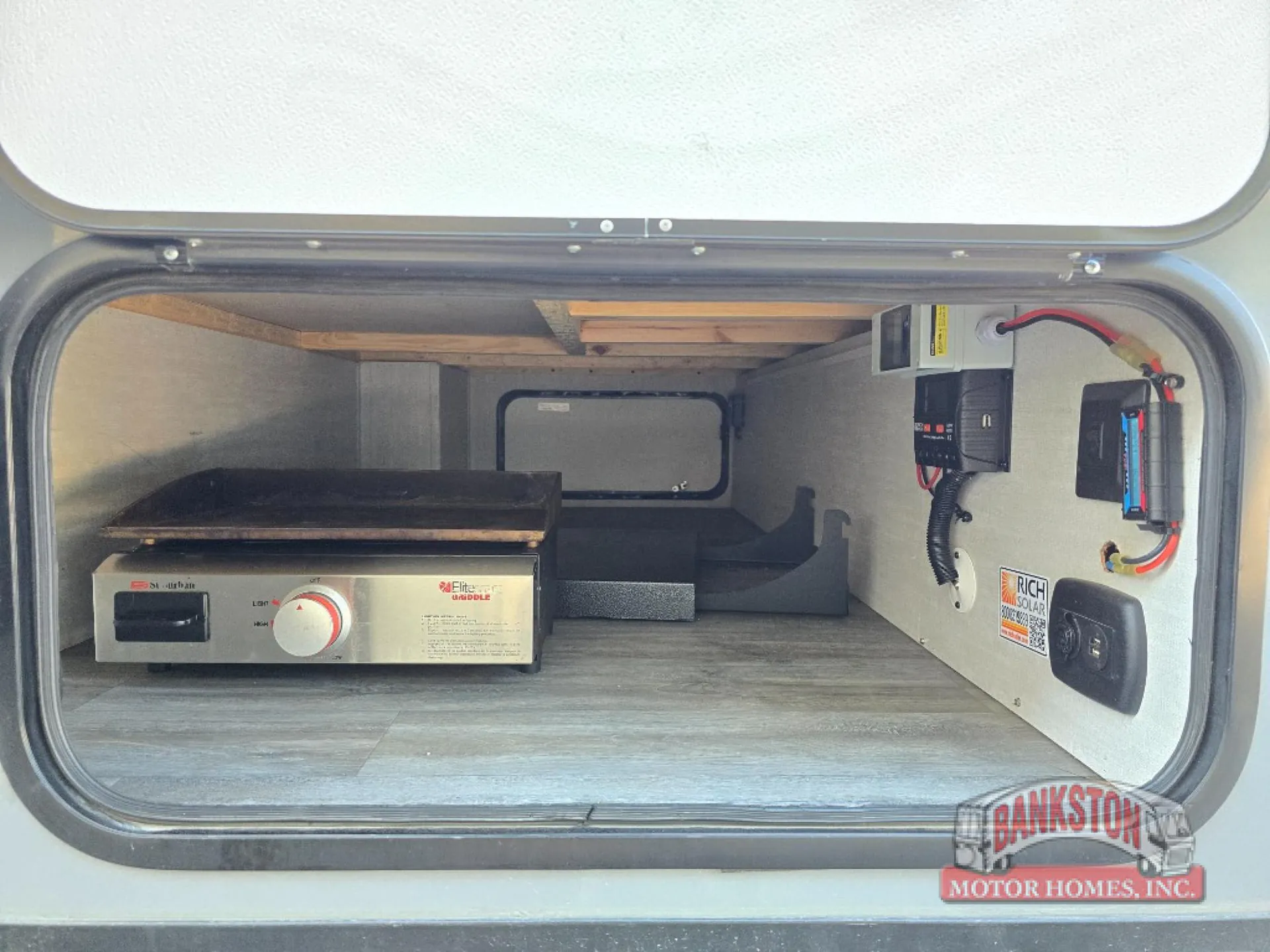 2024 Coachmen Apex Nano 185BH - Photo 4
