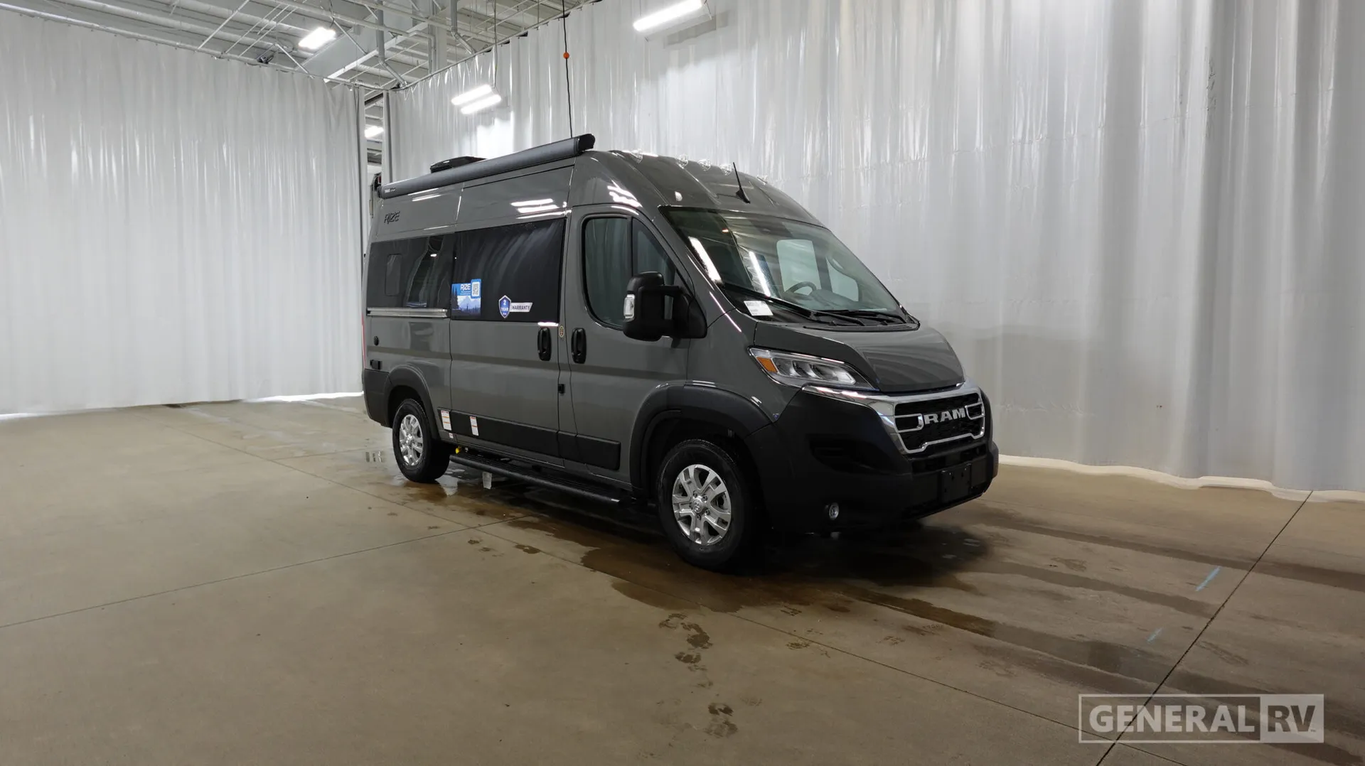 2027 Thor Motor Coach Rize 18Z - Photo 2