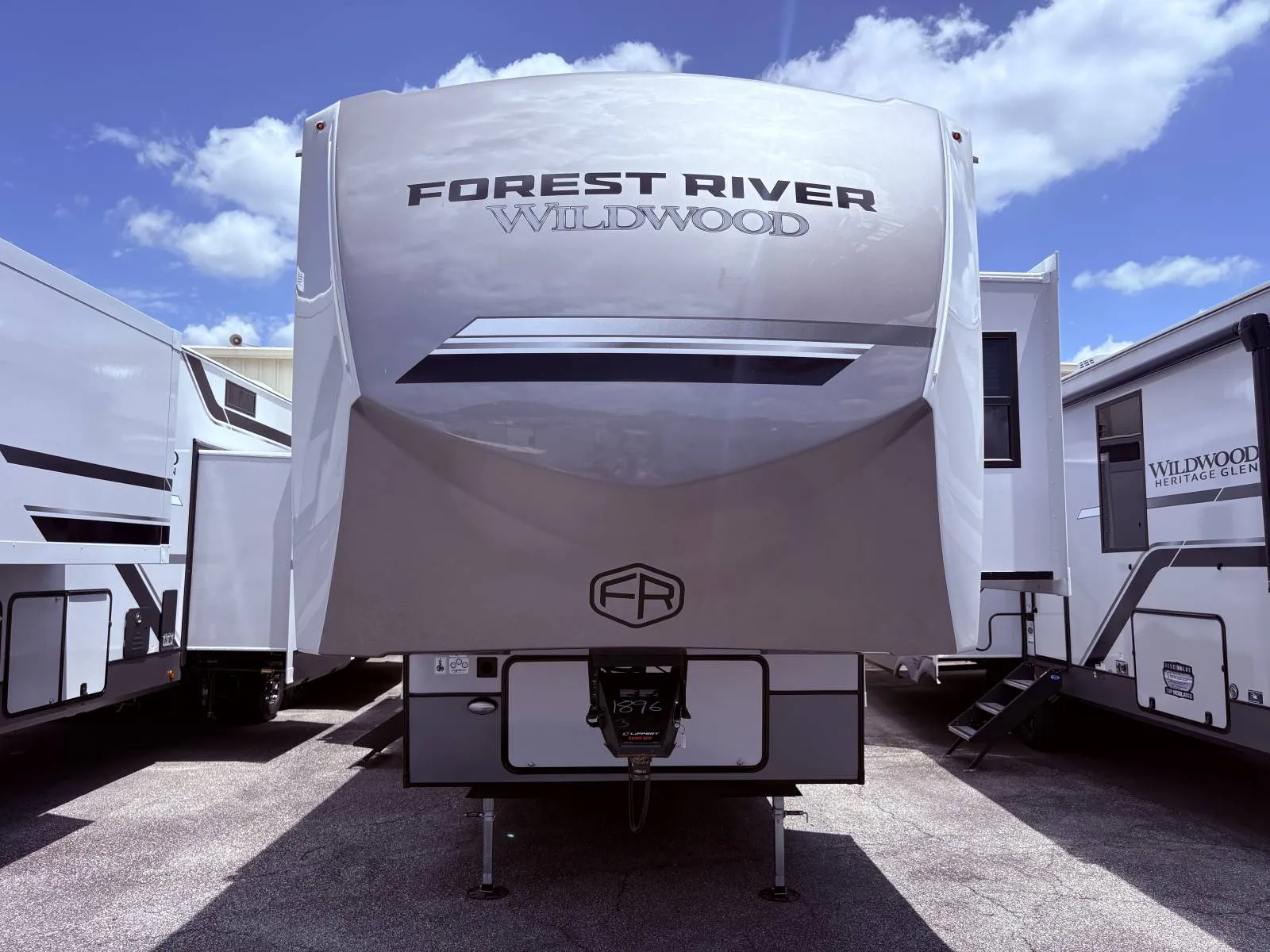2027 Forest River Wildwood Heritage Glen 376FAM - Photo 2