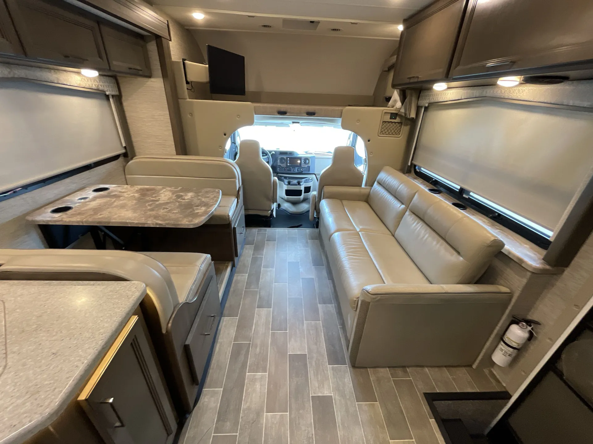 2022 Thor Motor Coach Chateau 31E — living area main