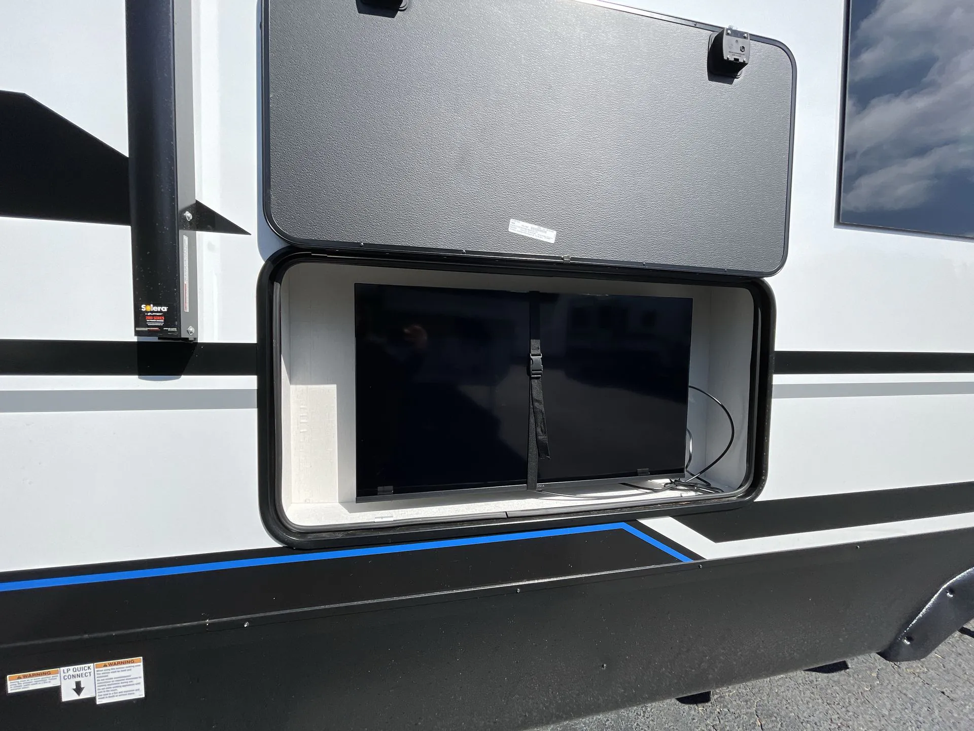 2027 Forest River RV Wolverine 32JF — Photo 7