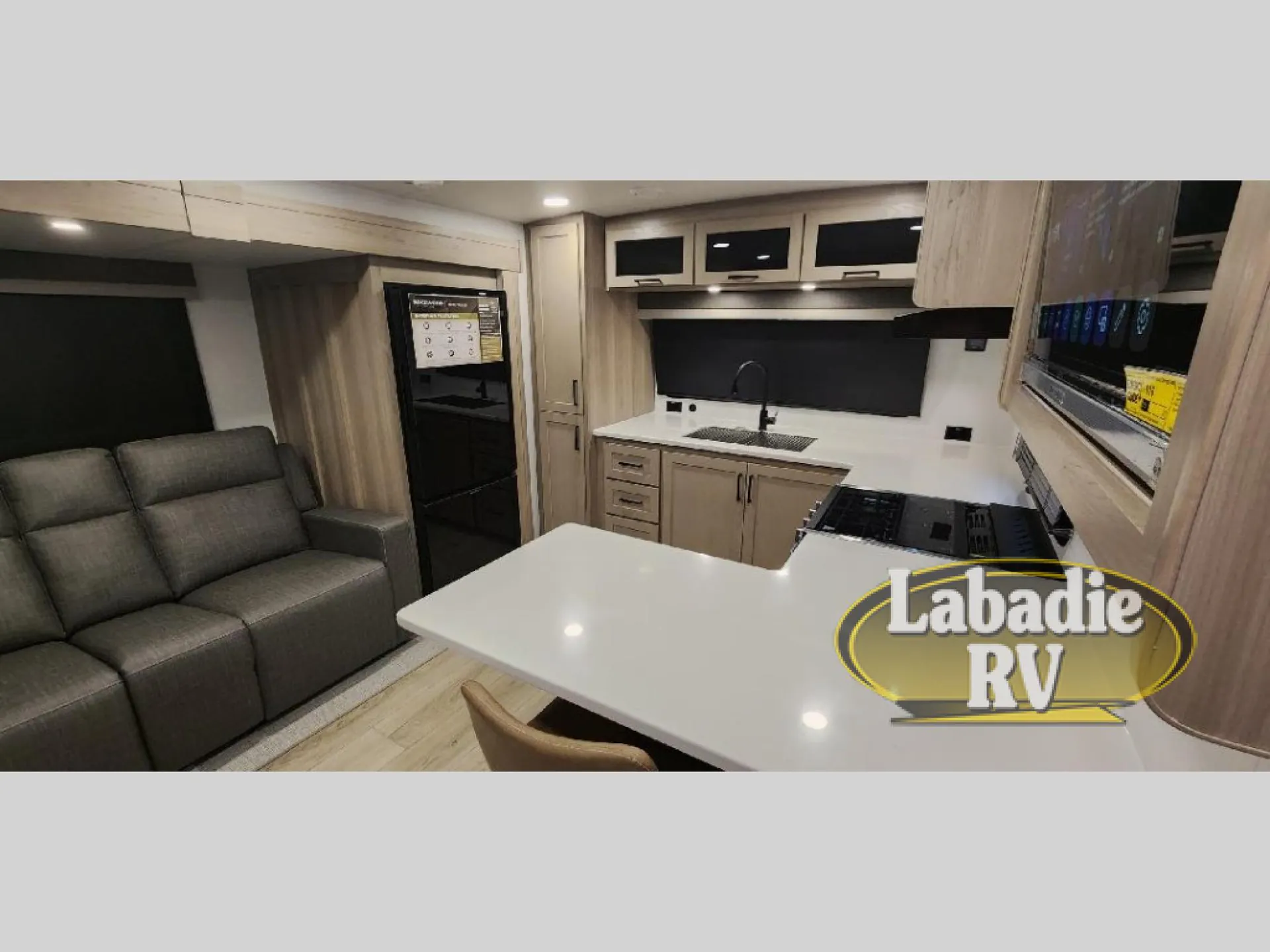 2027 Forest River Rockwood Mini Lite 2523MBR — Photo 5