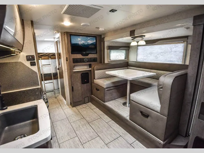 2026 Lance Lance Travel Trailers 2185 - Photo 2