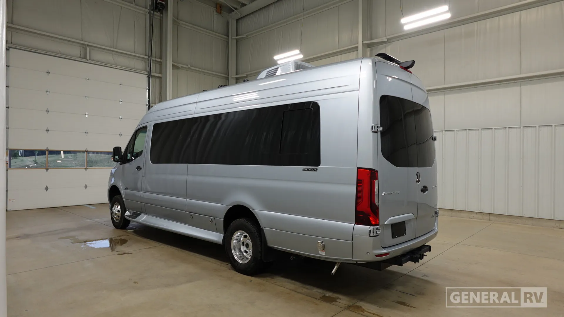 2027 Midwest Automotive Designs Patriot MD3 - Photo 4