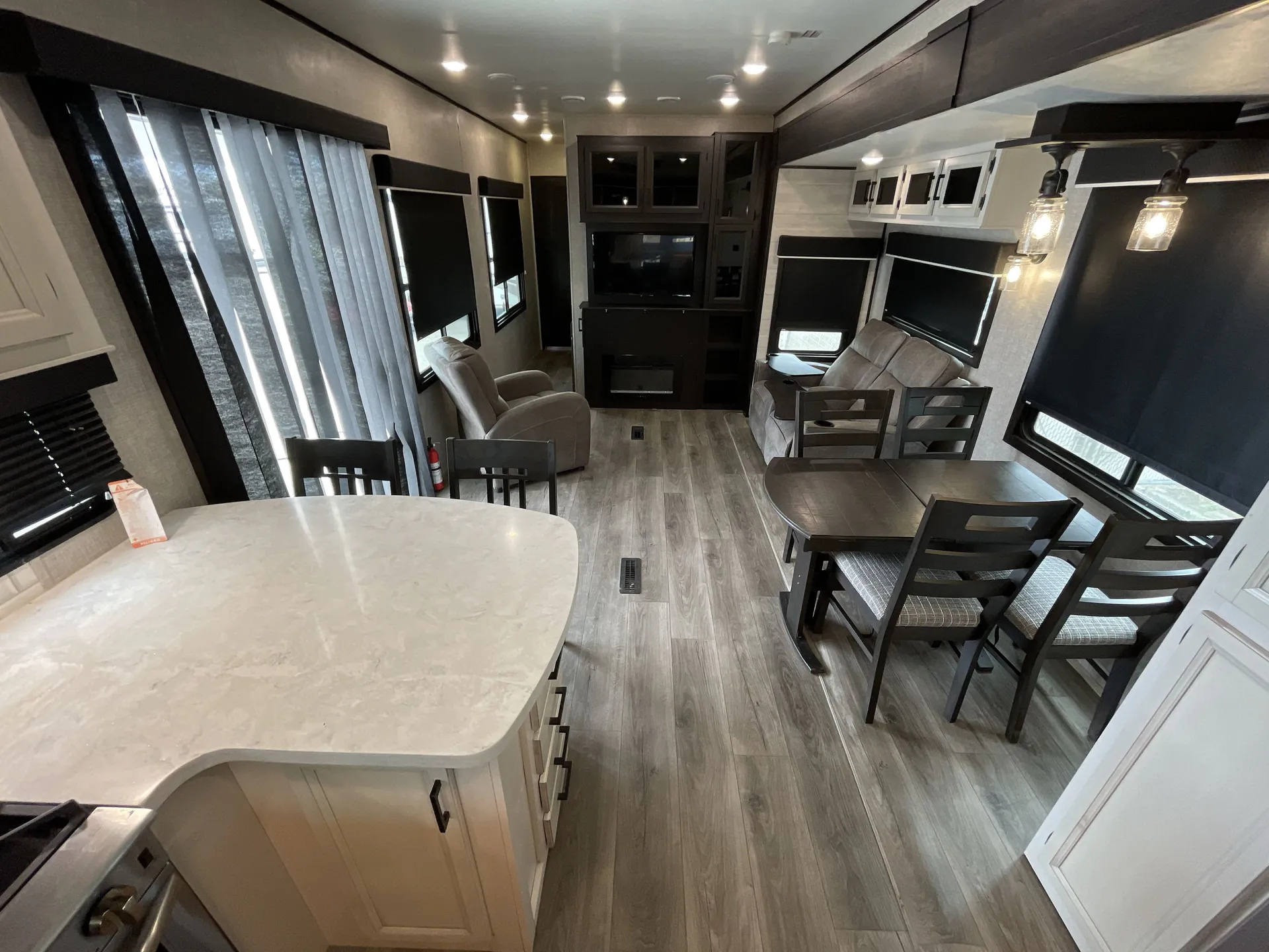 2023 Jayco Jay Flight Bungalow 40FKDS — living area main