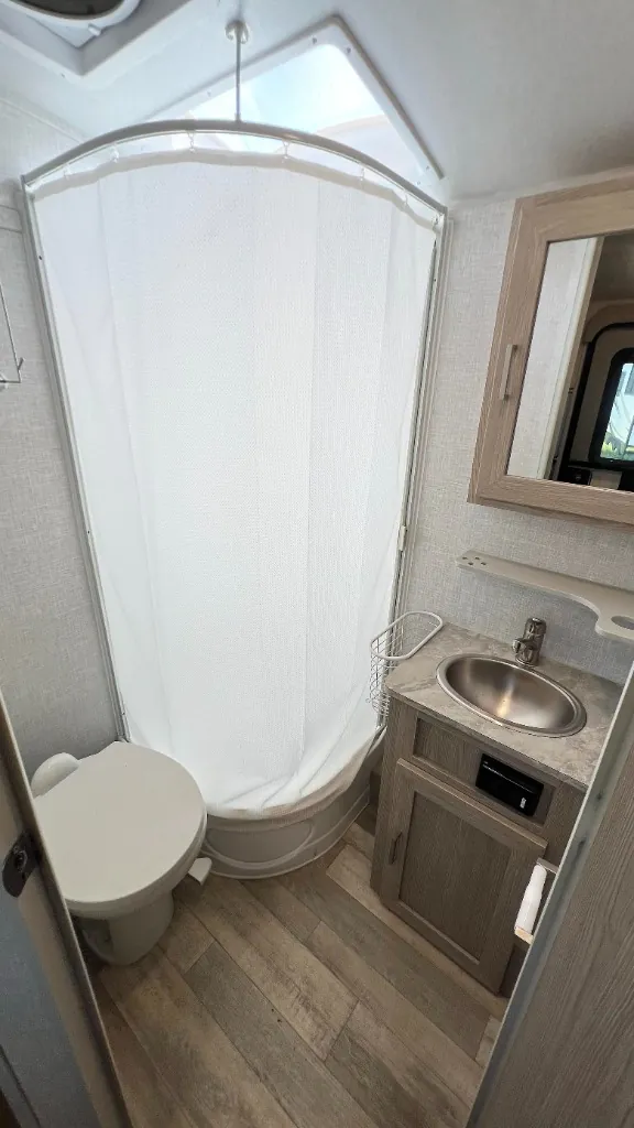 2022 Forest River Rockwood Geo Pro 19FBS — Photo 5