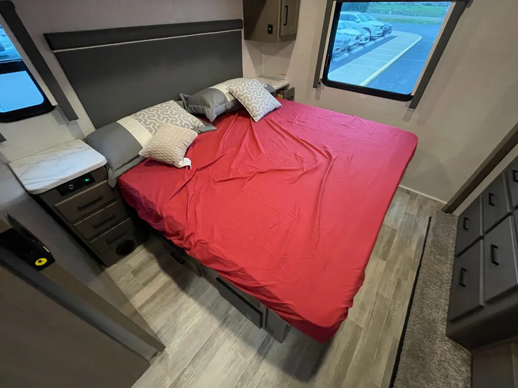 2024 Thor Motor Coach Freedom Traveler A32, Photos photo 16
