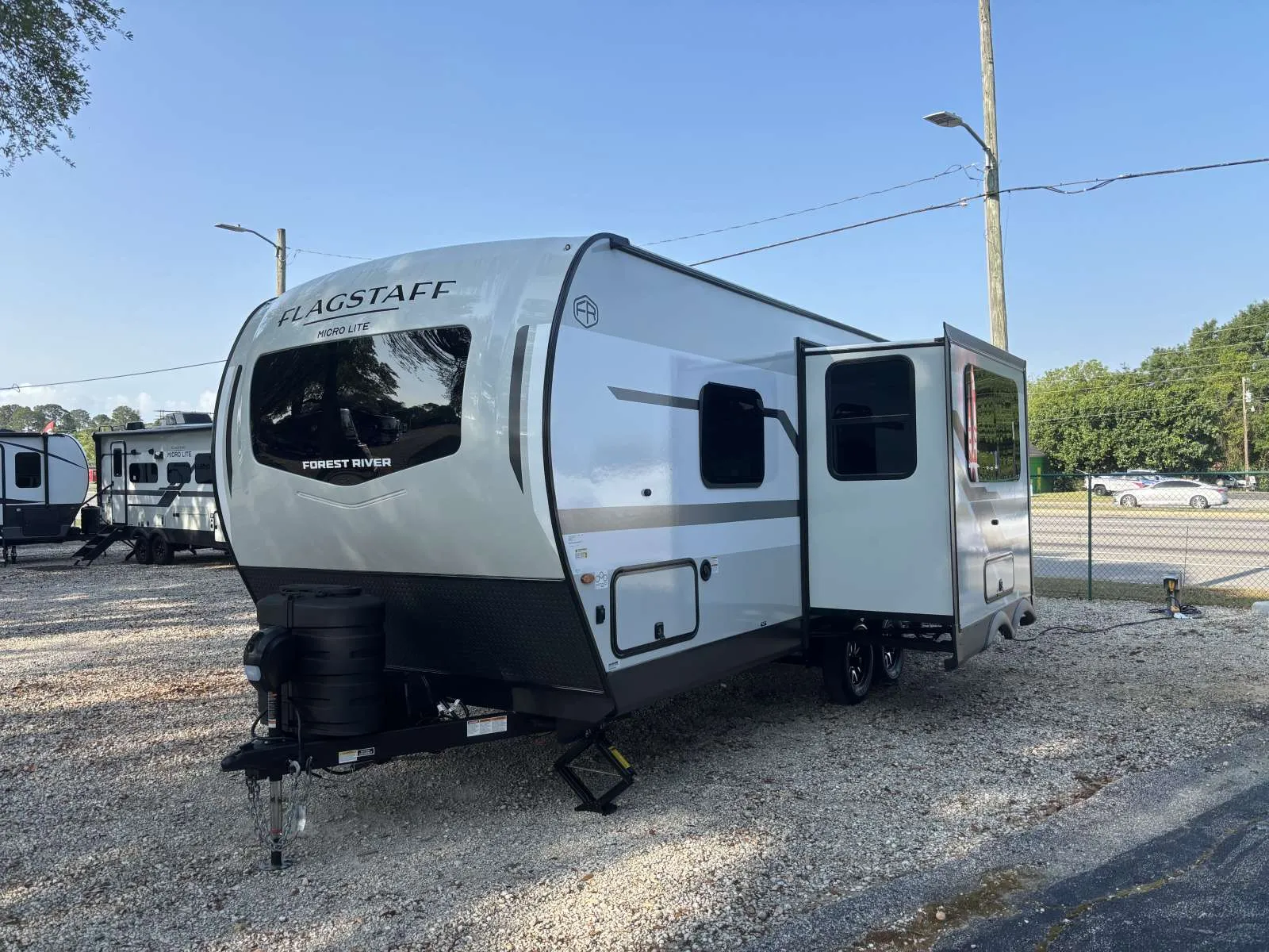 2026 FOREST RIVER MICRO LITE 25DBH 25DBH - Photo 2