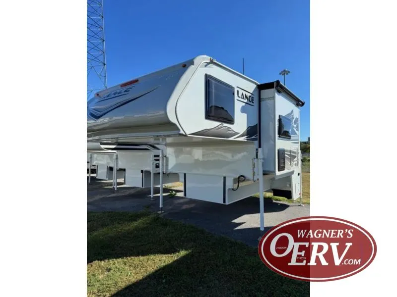 2026 Lance Lance Truck Campers New    1062 - Photo 3