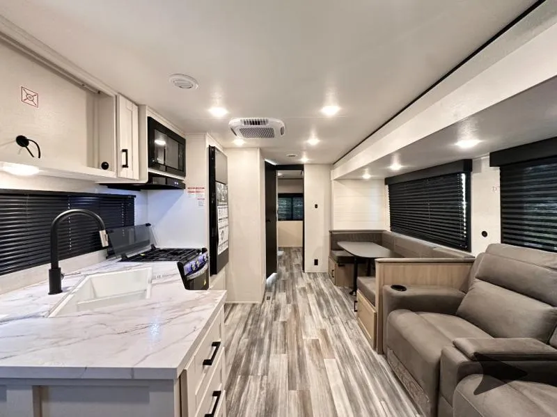 2026 Jayco Jay Flight SLX 325BHT - Photo 3