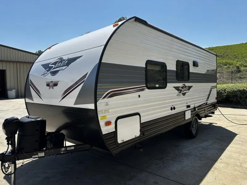 2022 Shasta RVs Shasta 18FQ - Photo 4