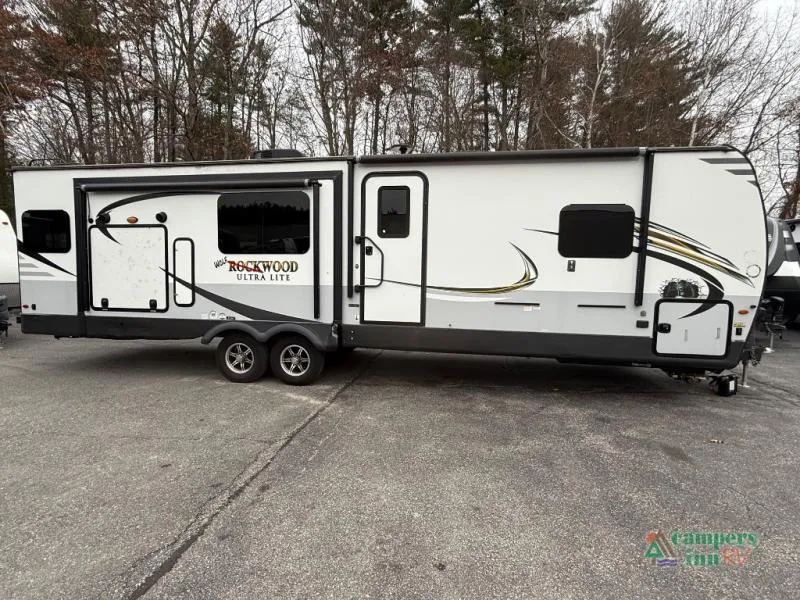 2020 Forest River Rockwood Ultra Lite 2906RS - Main photo