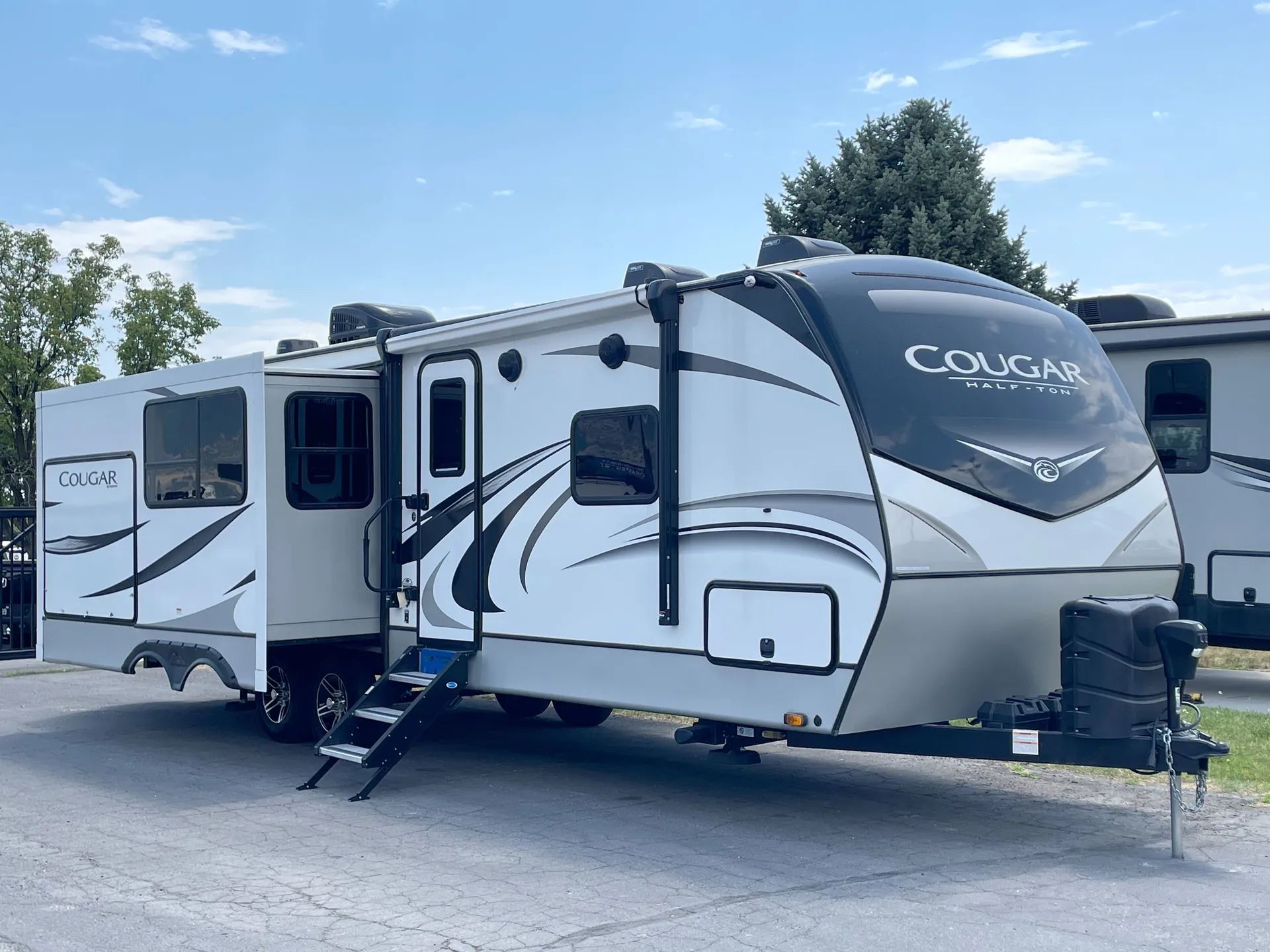 2021 Keystone Cougar Half-Ton 29RLKWE - Photo 2