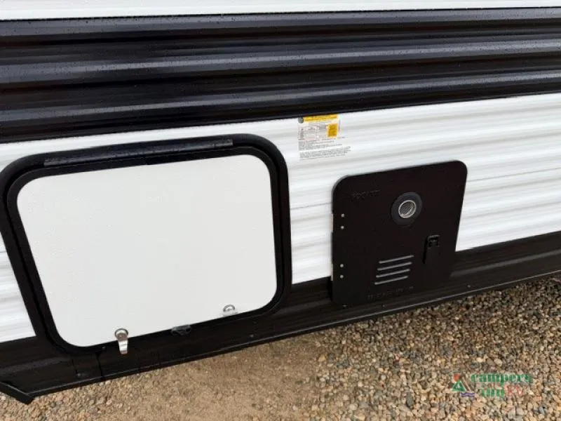 2027 Grand Design Transcend One 151BH - Photo 4