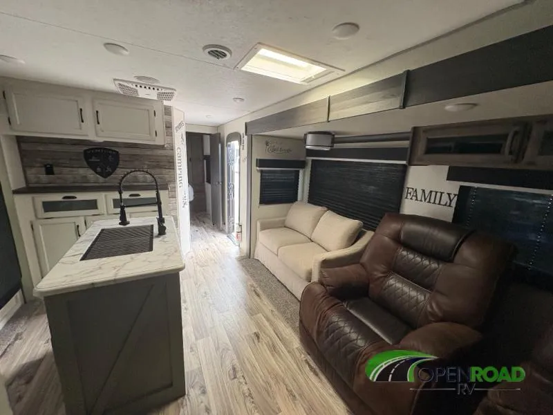2022 Venture RV SportTrek 327VIK - Photo 3