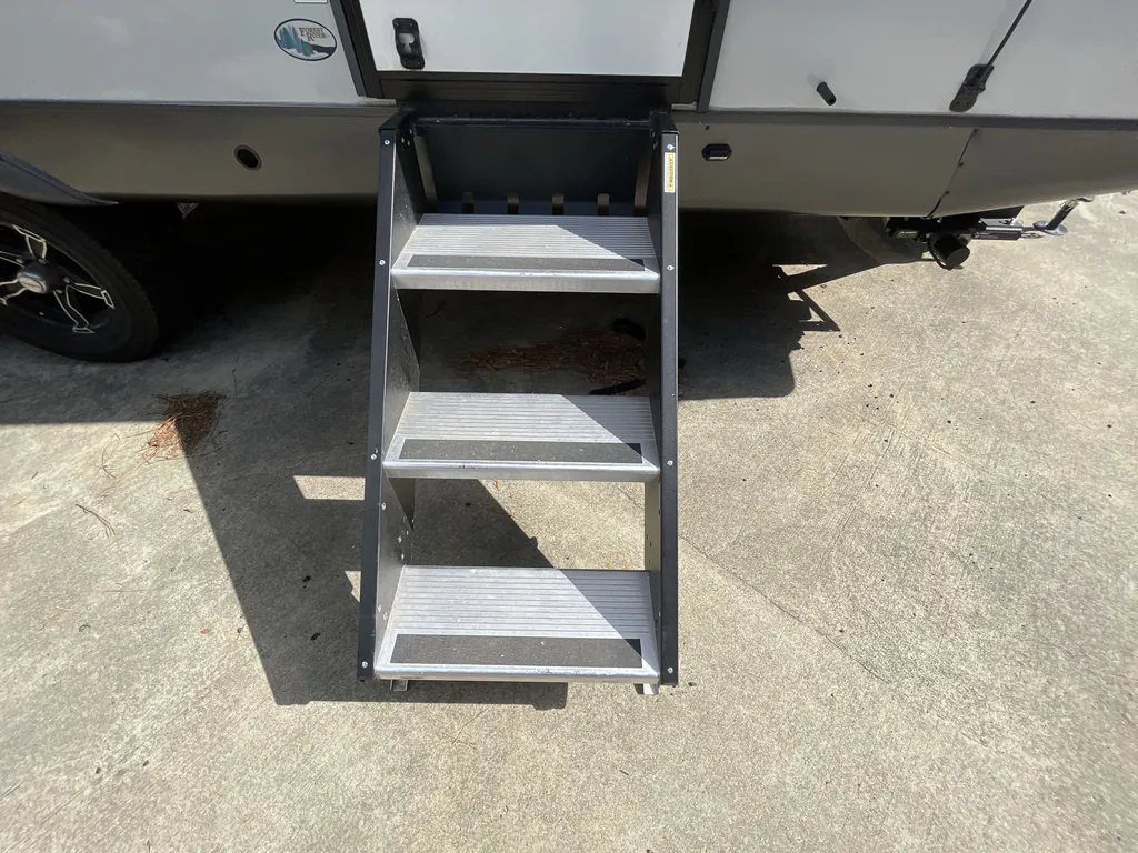 2023 Forest River Flagstaff Micro Lite 25FKS, Photos photo 4