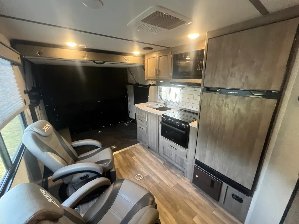 2022 Forest River XLR Micro Boost 25LRLE, Photos photo 14
