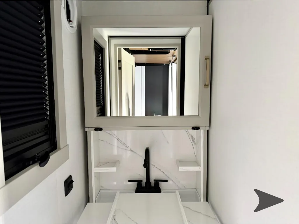 2026 Brinkley Model G 4100, Photos photo 101