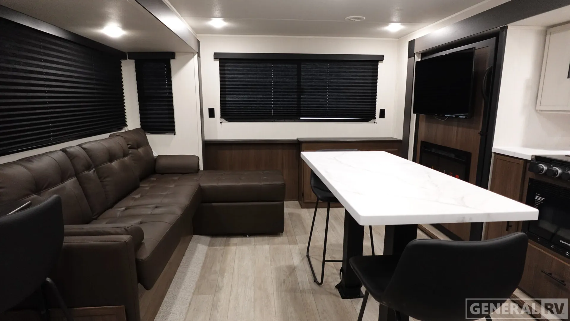 2026 Prime Time RV Avenger 27REI - Photo 3