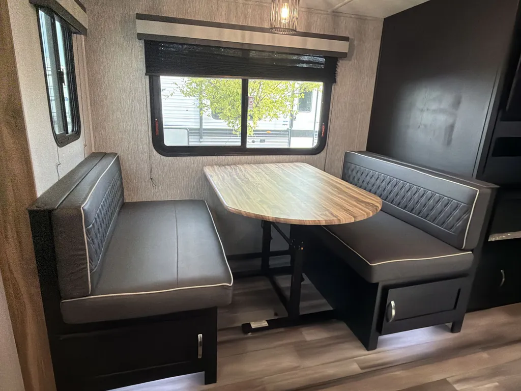 2022 Coachmen Freedom Express Ultra Lite 274RKS, Photos photo 9