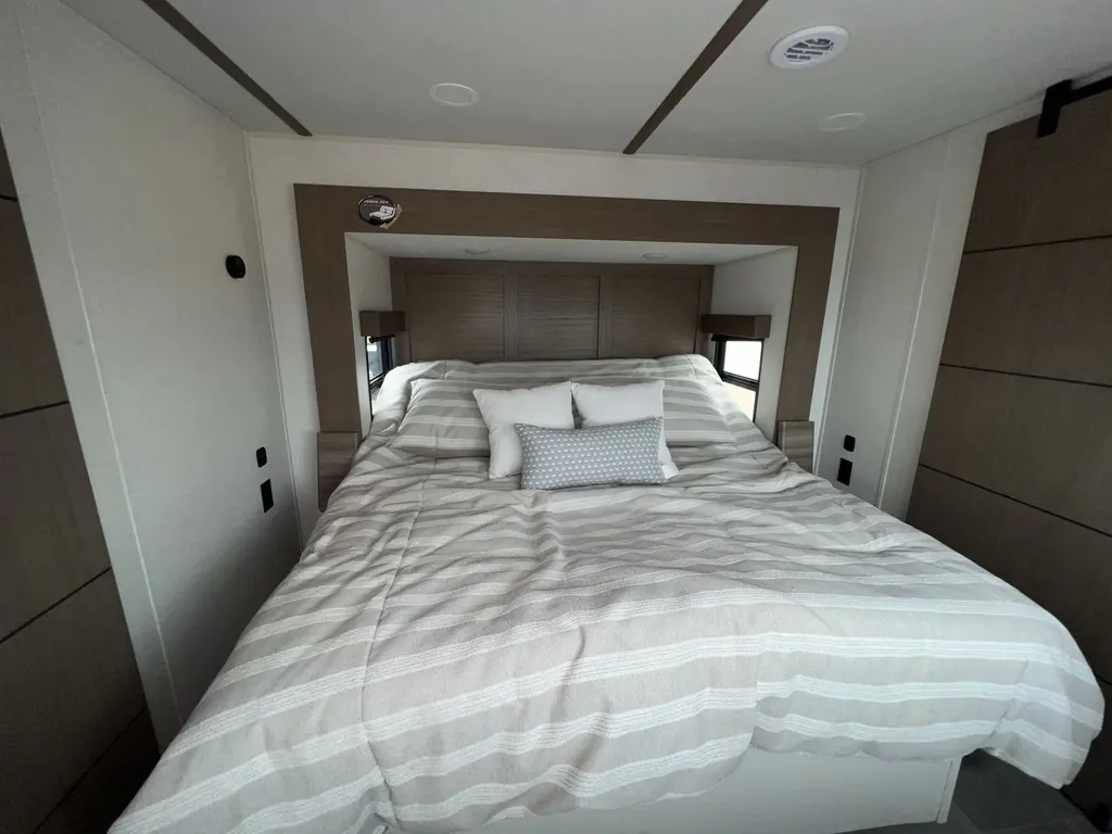 2027 Forest River Impression 360MYR, Photos photo 19