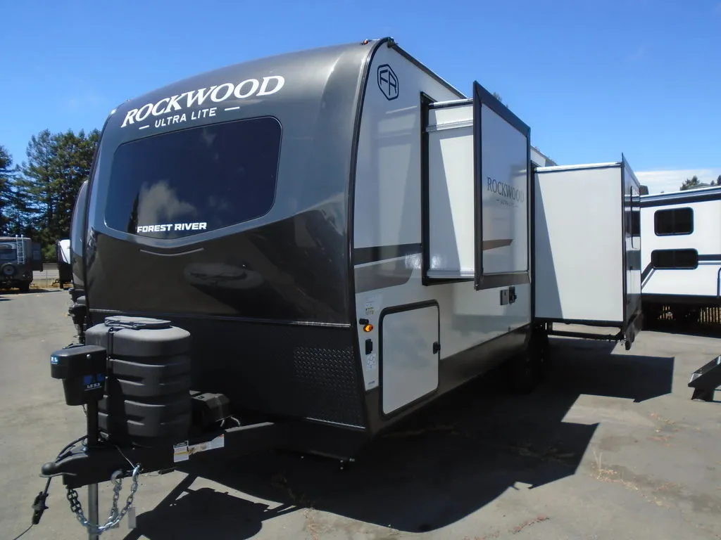 2026 Forest River Rockwood Ultra Lite 2618RD - Photo 2