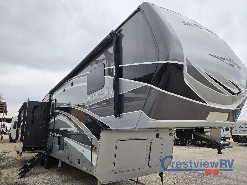 2020 Keystone Montana 3720RL - Photo 2