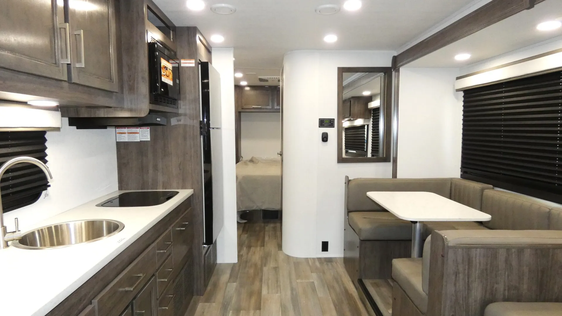 2026 Entegra Coach Odyssey 29K - Photo 3