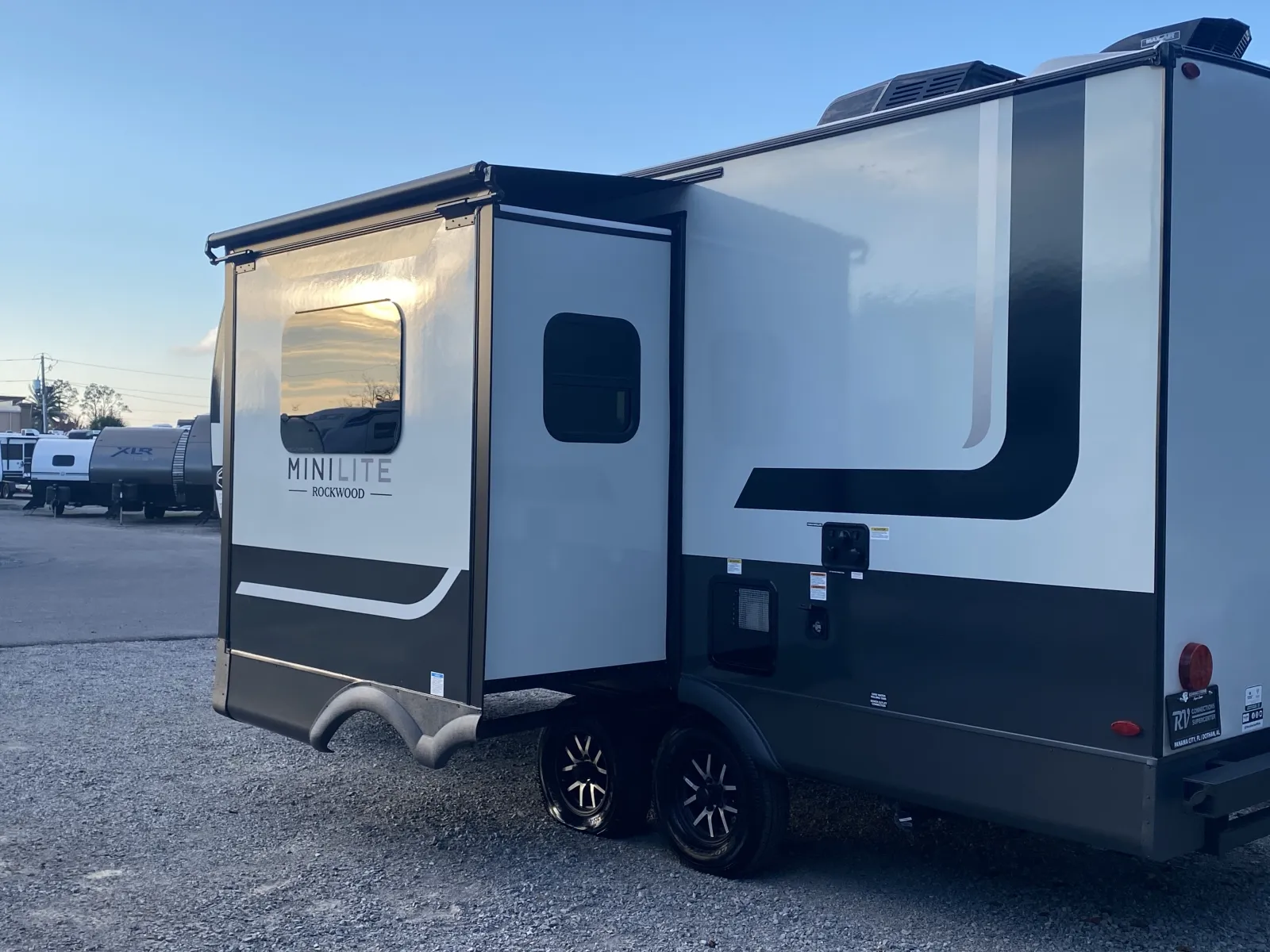 2026 Forest River Rockwood Mini Lite 2205S - Photo 4