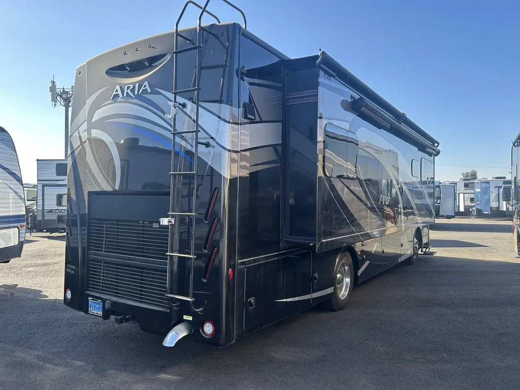 2019 Thor Motor Coach Aria 3401 - Photo 3