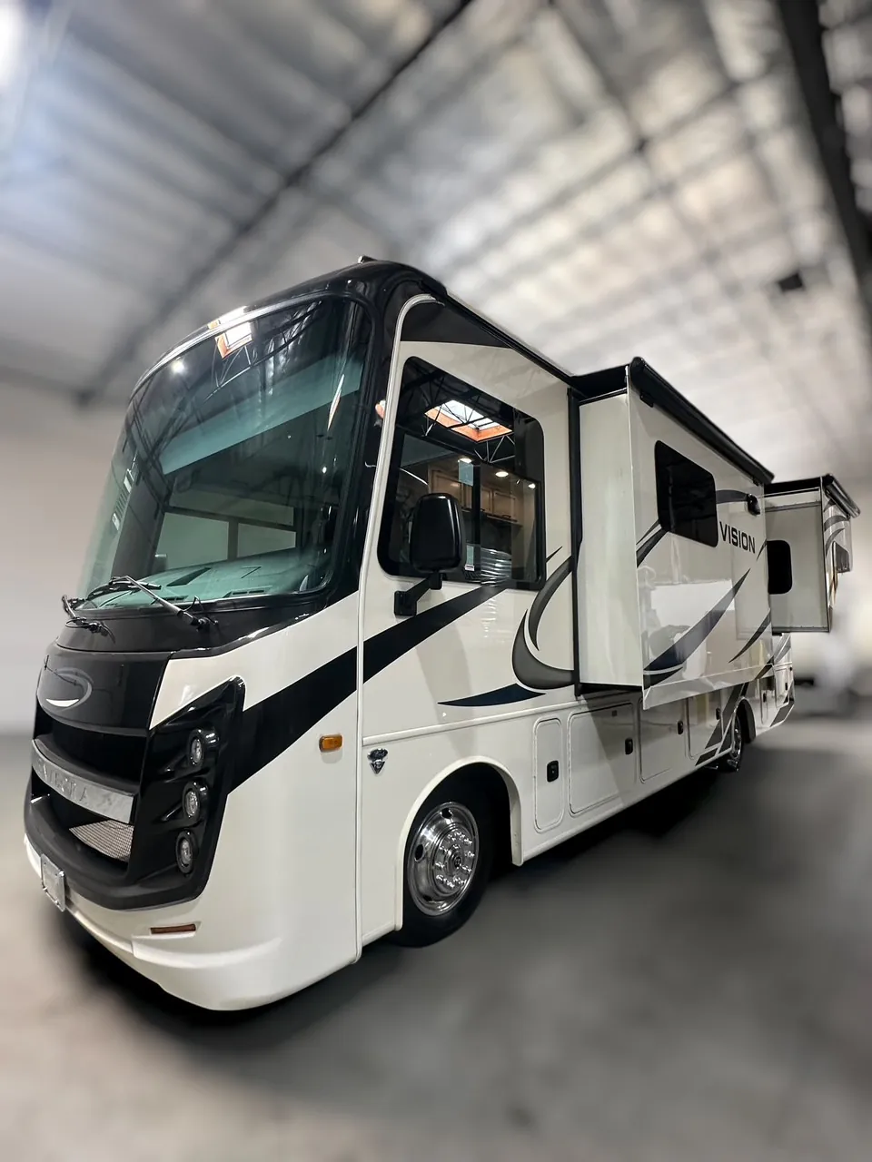 2022 Entegra Coach Vision 27A - Photo 3