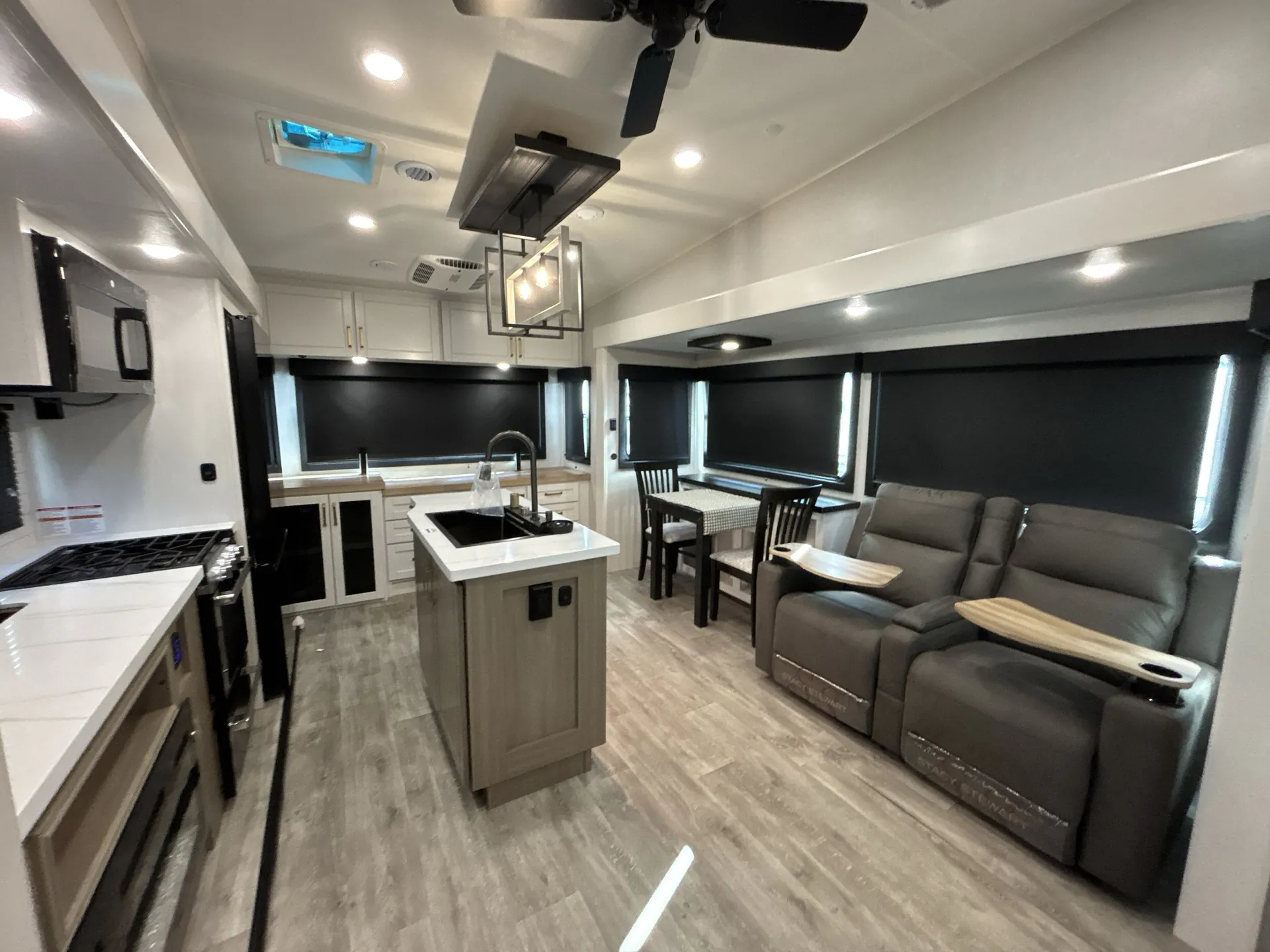 2026 Jayco Eagle 325MKTS - Photo 3
