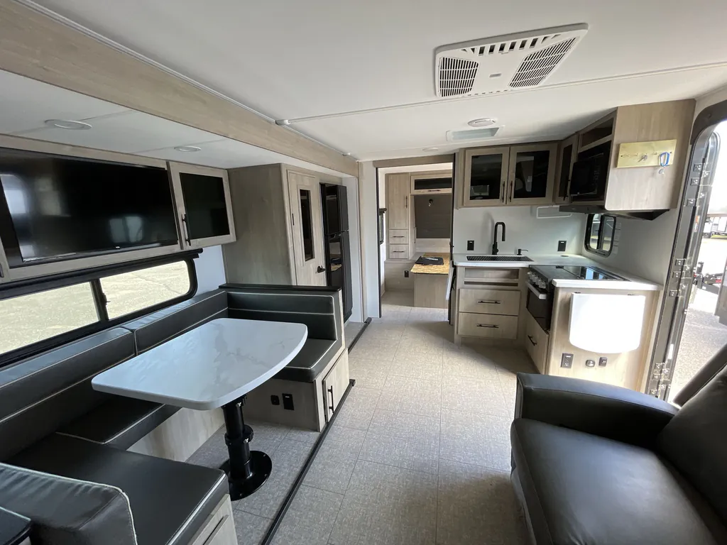 2025 Grand Design Imagine XLS 25DBE, Photos photo 3