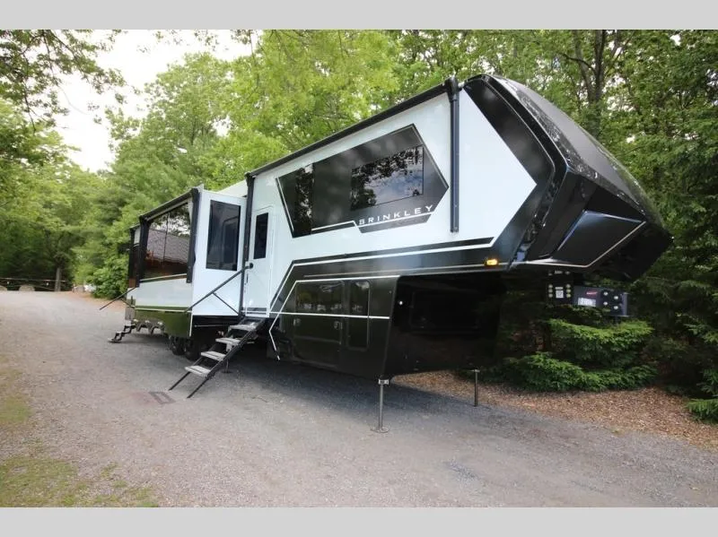 2025 Brinkley Model G 4100 - Photo 3