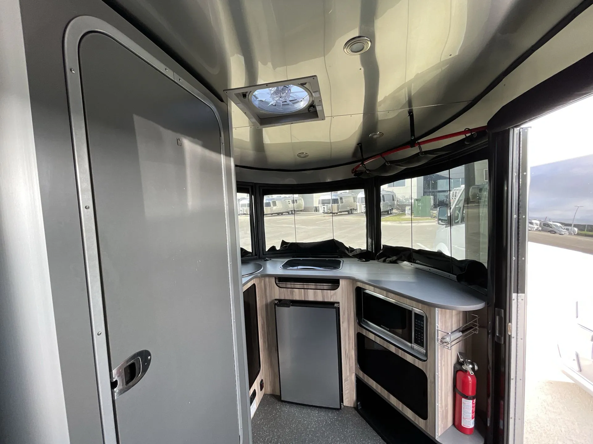2021 Airstream Basecamp X 16X - Photo 4