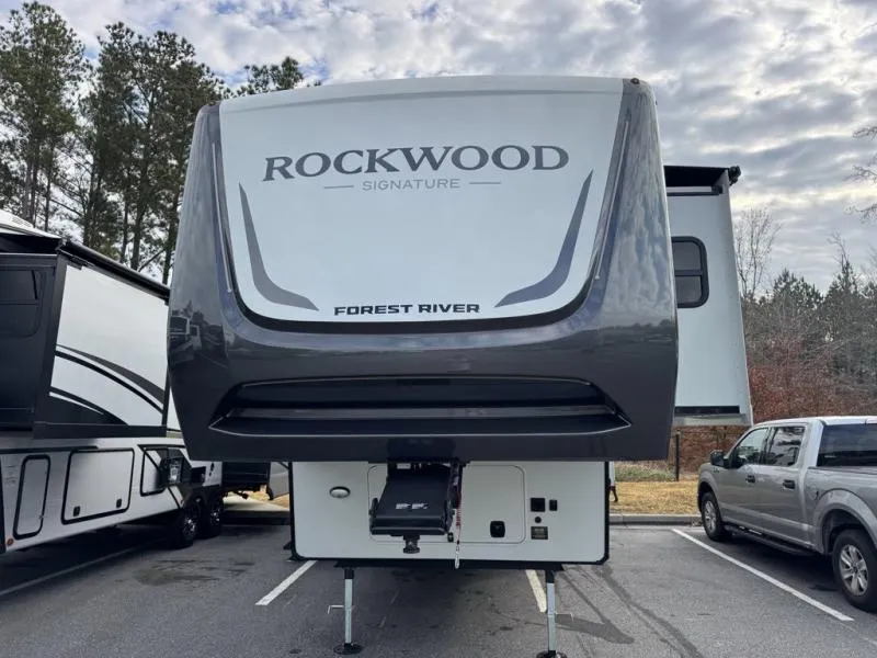 2026 Forest River Rockwood Signature R371RK - Photo 3