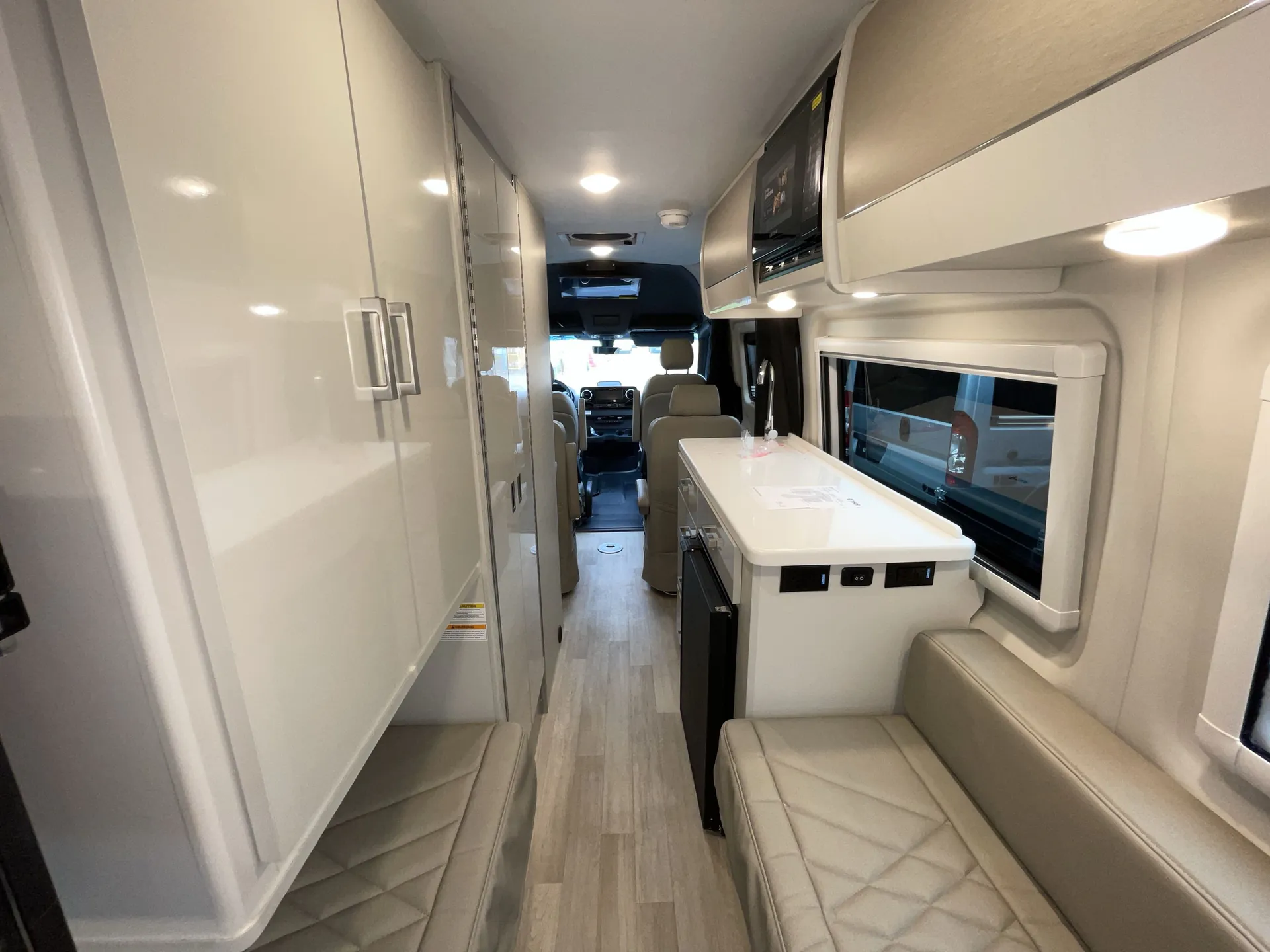 2026 Thor Motor Coach Tranquility 24C — living area main